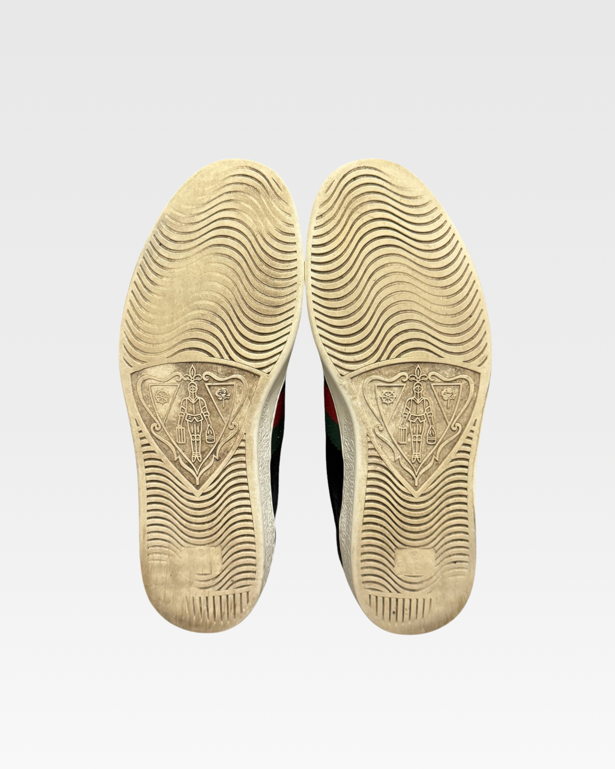 Gucci ace monogram sneaker Size 9