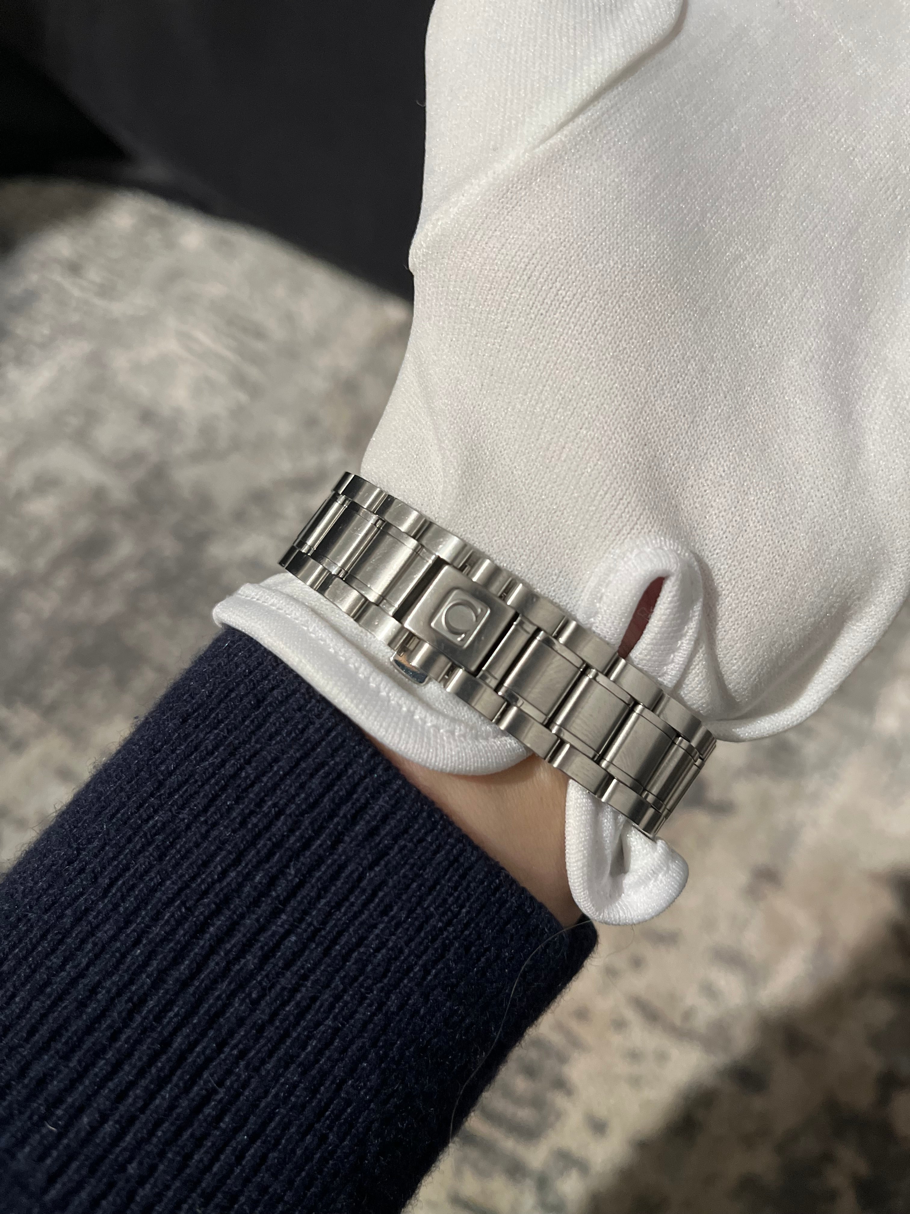 Speedmaster automatisk datum ref 3513.50.00 svart urtavla stålklocka - 39 mm (ur produktion)