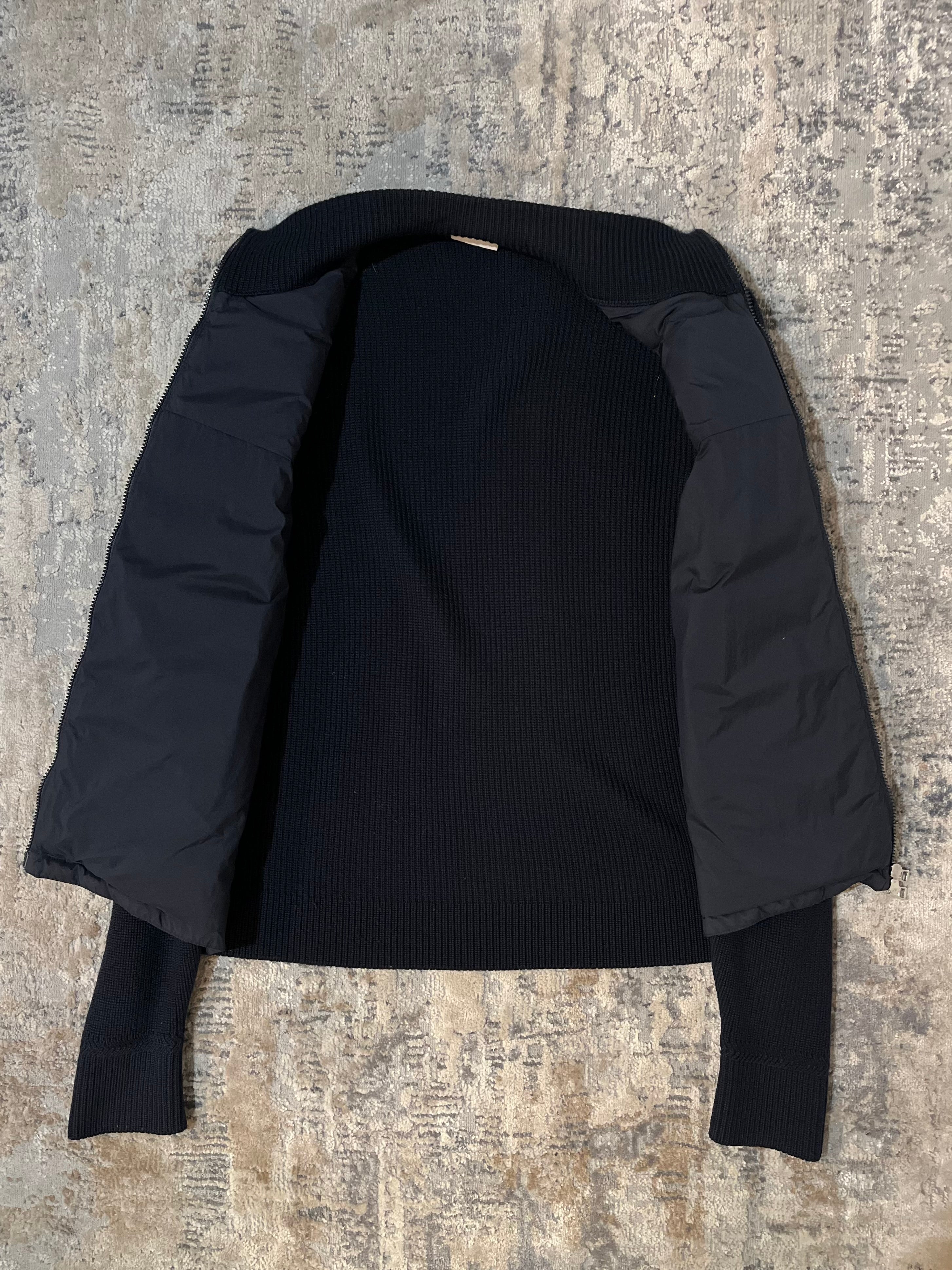 Cardigan MONCLER marinblå vadderad stickad jacka - Storlek Large (rek. 9,500 kr)